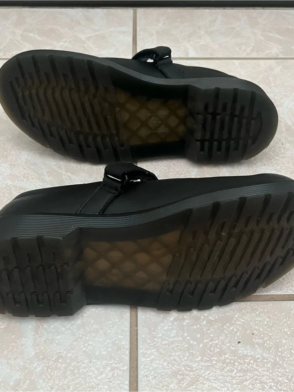 Dr. Martens Junior Maccy Mary Jane Shoes - Black Leather Youth Size 4/Women’s 6